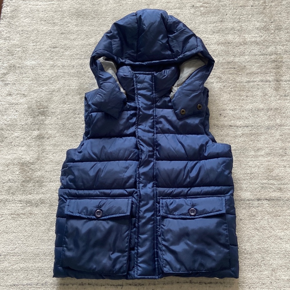 Zara Navy Puffer Vest - youth size Large - very warm - new condition
